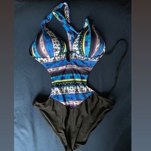 ONE PIECE BATHING SUIT